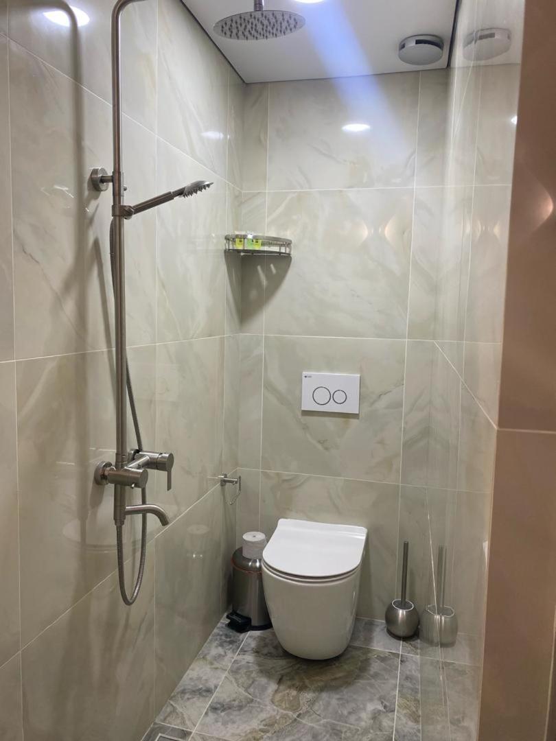 Гостевой Дом Шумкар Азия Guest House Shumkar Asia บิชเคก ภายนอก รูปภาพ