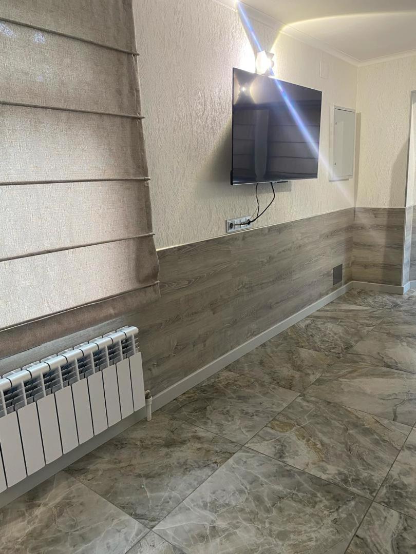 Гостевой Дом Шумкар Азия Guest House Shumkar Asia บิชเคก ภายนอก รูปภาพ