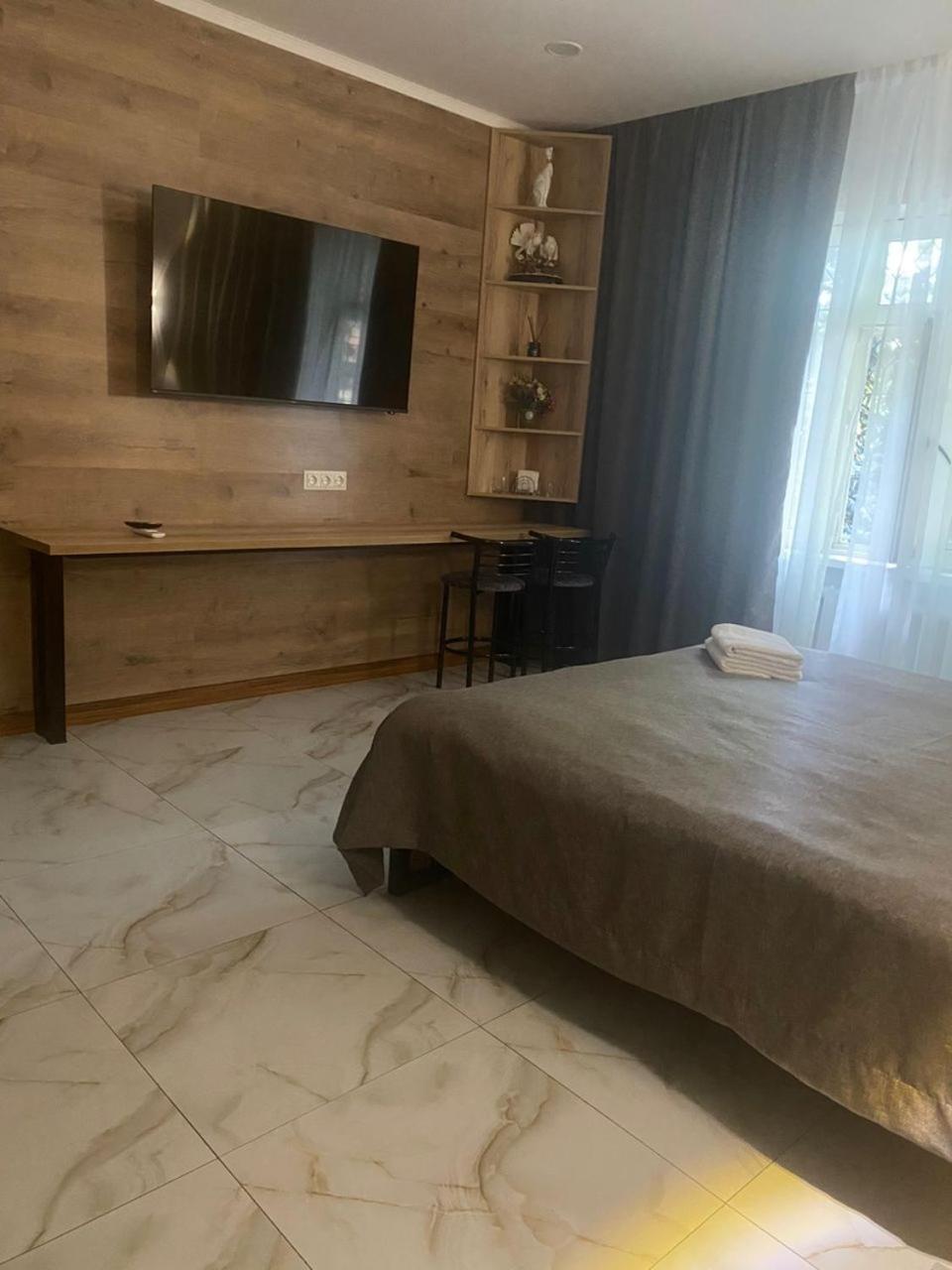 Гостевой Дом Шумкар Азия Guest House Shumkar Asia บิชเคก ภายนอก รูปภาพ