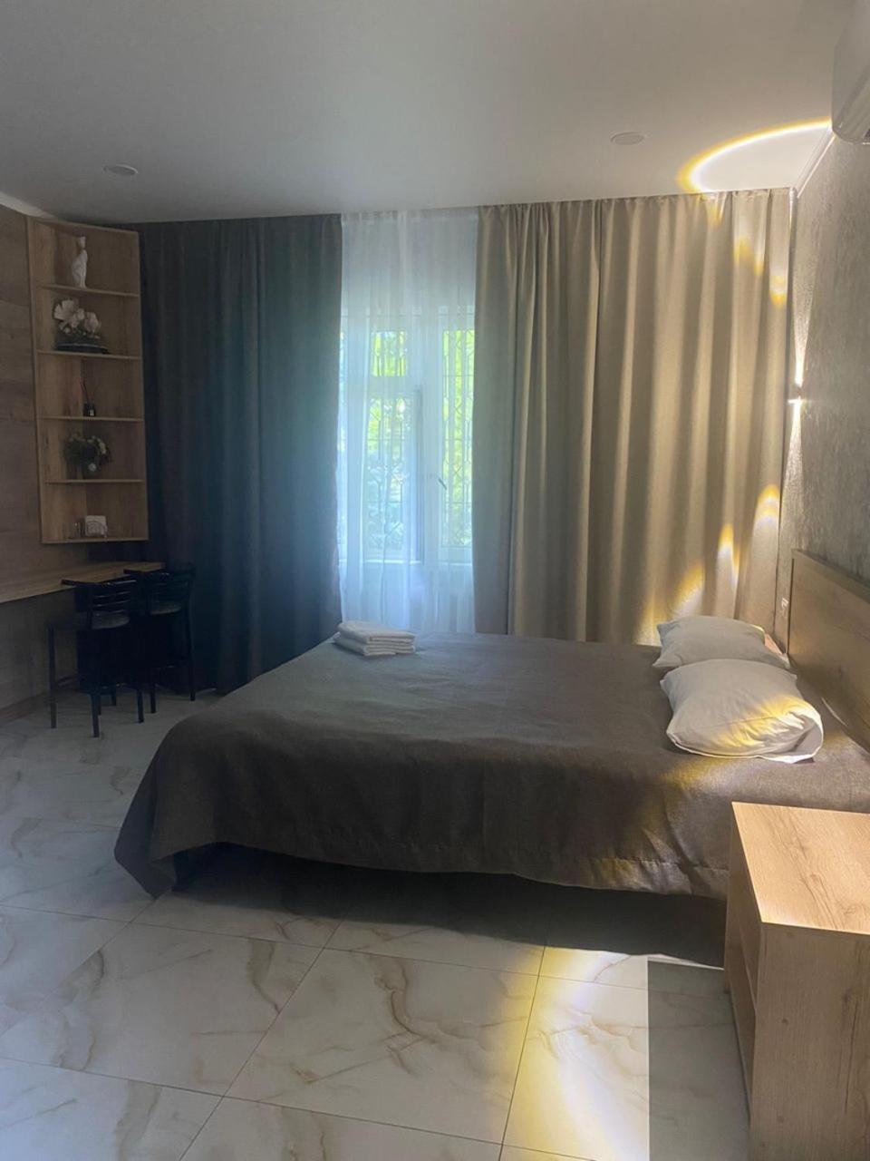 Гостевой Дом Шумкар Азия Guest House Shumkar Asia บิชเคก ภายนอก รูปภาพ