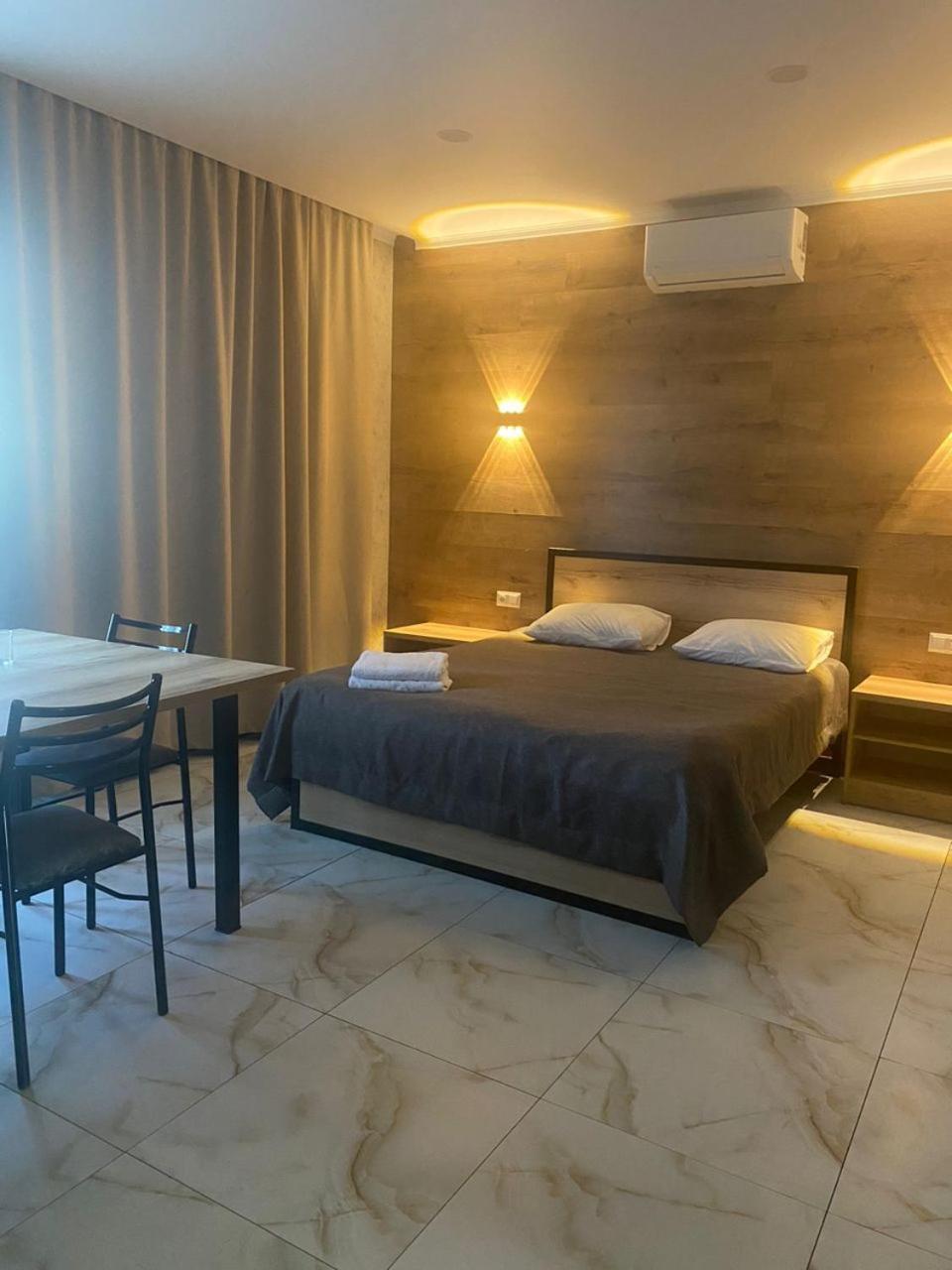 Гостевой Дом Шумкар Азия Guest House Shumkar Asia บิชเคก ภายนอก รูปภาพ